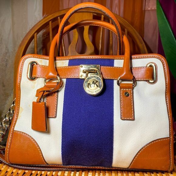 MICHAEL KORS HANDBAG - Picture 10 of 14